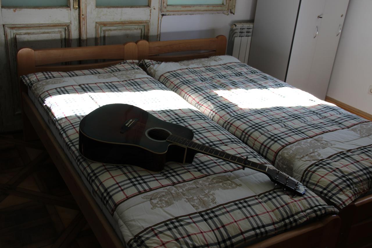 Hostel Mif ايفانو - فرانكيفسك المظهر الخارجي الصورة