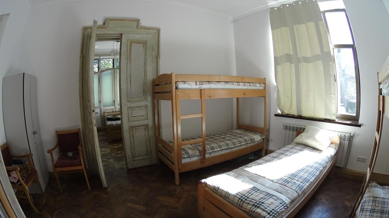 Hostel Mif ايفانو - فرانكيفسك المظهر الخارجي الصورة