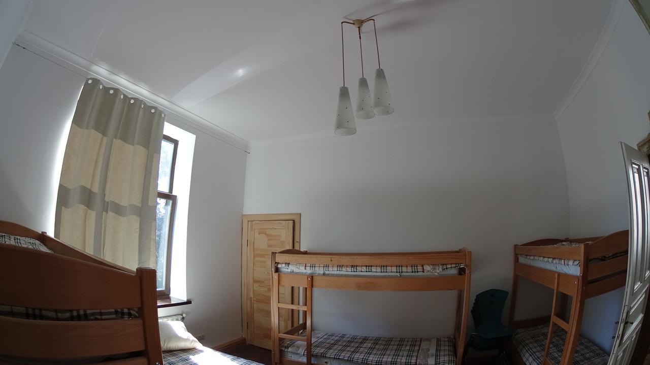 Hostel Mif ايفانو - فرانكيفسك المظهر الخارجي الصورة