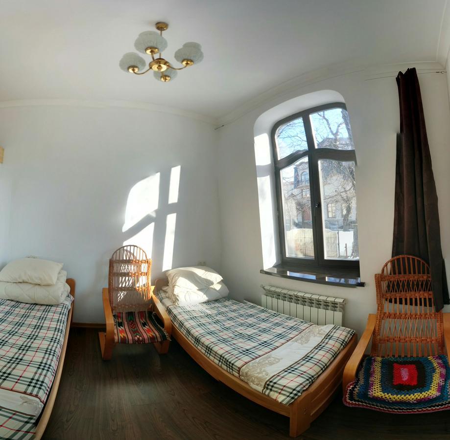 Hostel Mif ايفانو - فرانكيفسك المظهر الخارجي الصورة